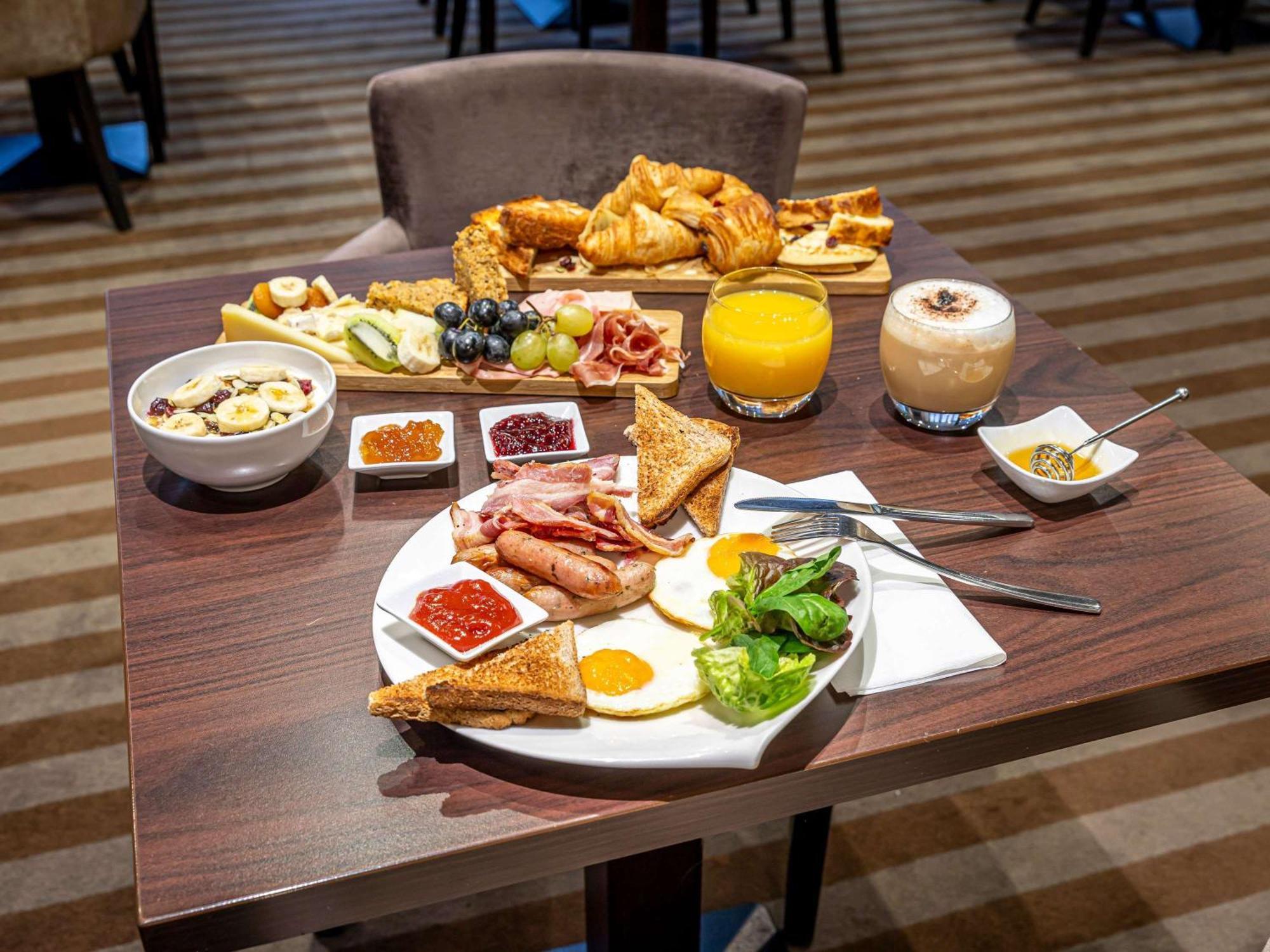 Mercure Paris Saint Cloud Hippodrome מראה חיצוני תמונה